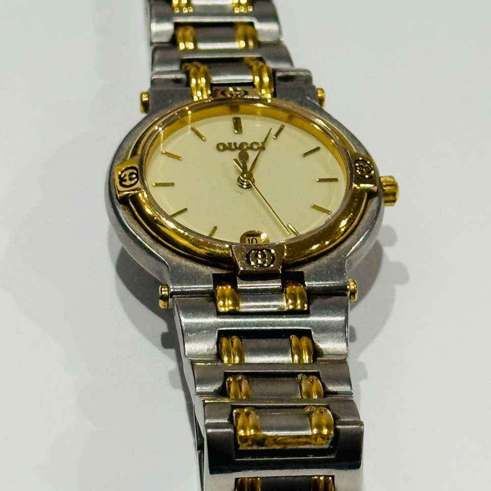Vintage Gucci Two-Tone Watch New Battery - Picture 2 of 12